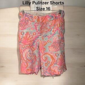 Lilly Pulitzer Women's Pink and Gray Shorts